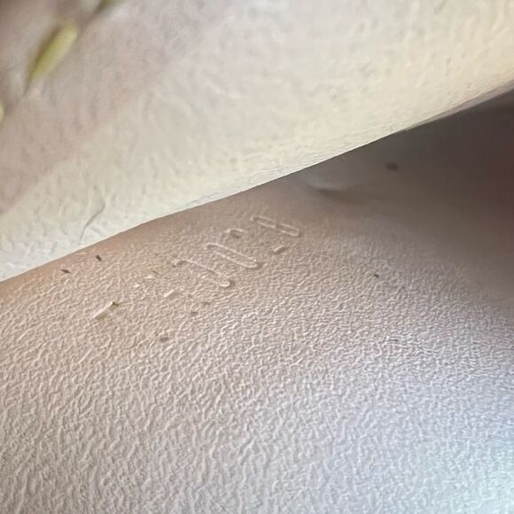 Louis Vuitton Takeshi Murakami White Monogram Multicolore Sarah Wallet - Picture 12 of 12